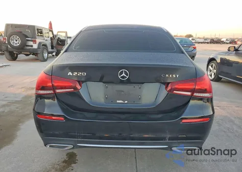 2019 Mercedes-Benz A 220 z USA, uszkodzony, nr VIN WDD3G4EB3KW028391